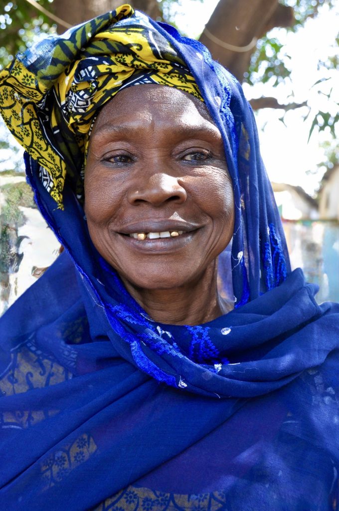 Karen Safer – Gambia Queen